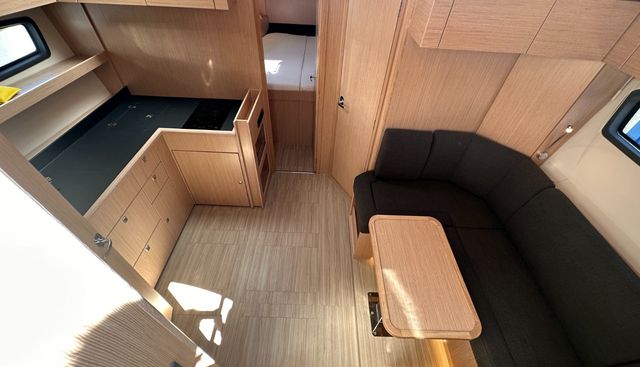 SR41 CANARY ISLANDS yacht for sale 18