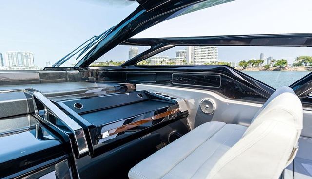 CLUB T yacht for sale 93