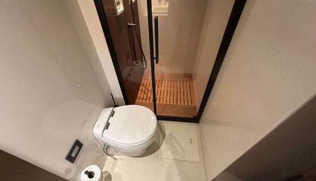 Azimut 72 Fly  yacht for sale 25