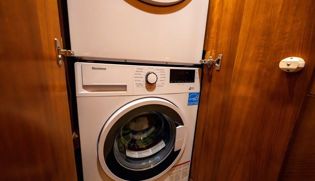 MEMORY BANK yacht for sale 108