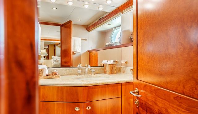 Snowbored yacht for sale 23