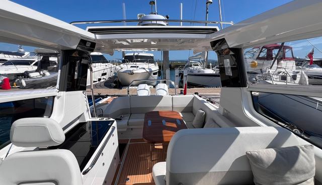noname yacht for sale 9