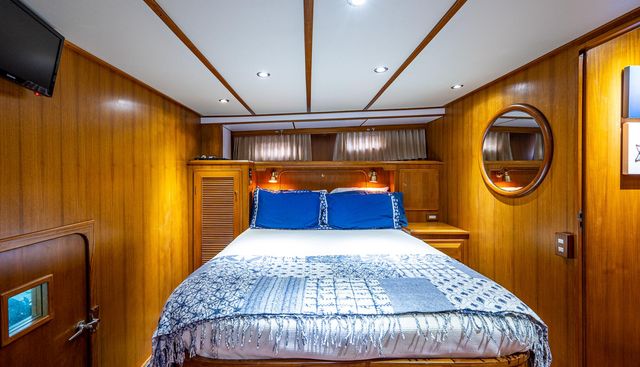 HOMES yacht for sale 40