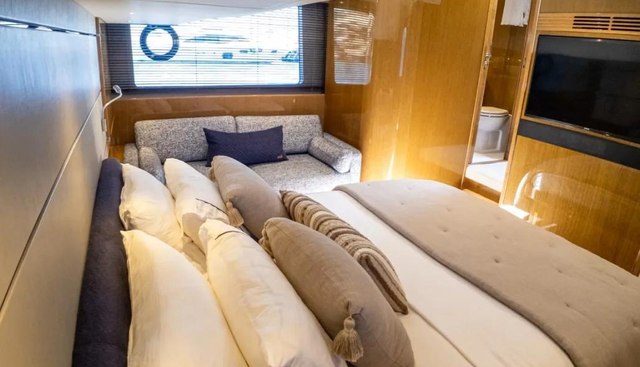 Astro yacht for sale 20