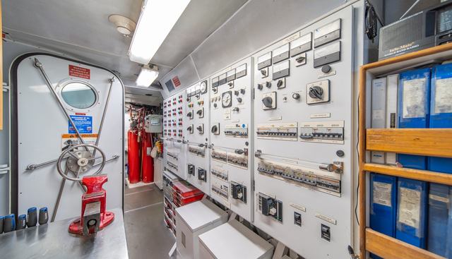 Escape Of London yacht for sale 64