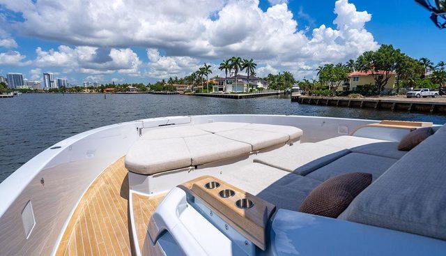 Snack Money yacht for sale 30