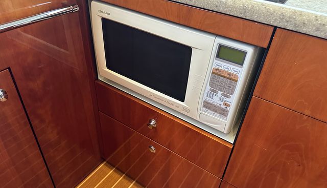 Ayesha yacht for sale 39