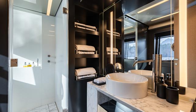 STILE DI VITA yacht for sale 32