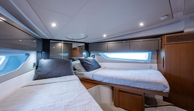 SUNTASTIC yacht for sale 40