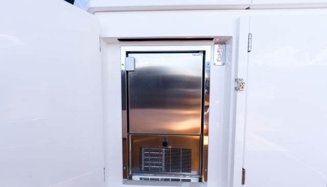 SUPERHAWK 55 yacht for sale 39