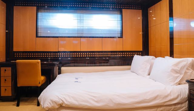 SEA PEARL yacht for sale 24