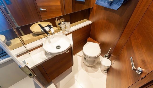 Capella yacht for sale 37