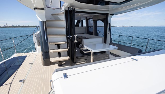 GN440FLY-016 yacht for sale 14