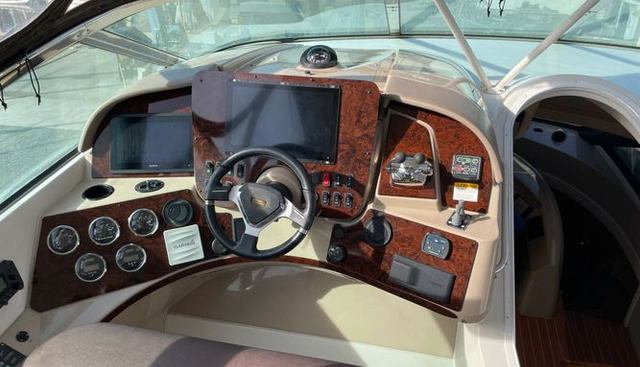 PISCO SOUR yacht for sale 33