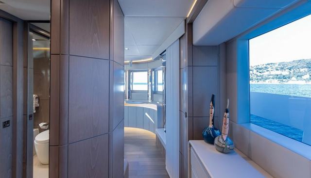 7 SECONDS yacht for sale 10