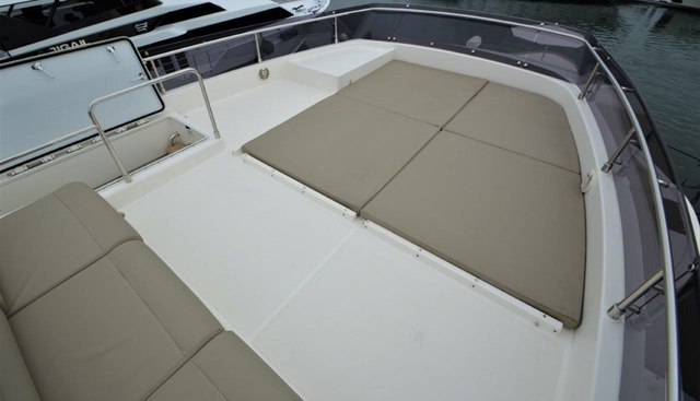 Slainte III yacht for sale 38