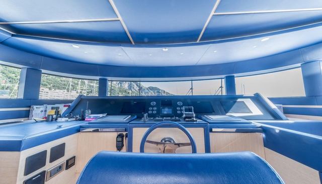 BENETTI DELFINO 93 yacht for sale 25