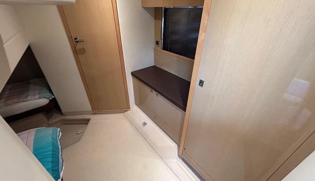 Silver Breeze yacht for sale 37