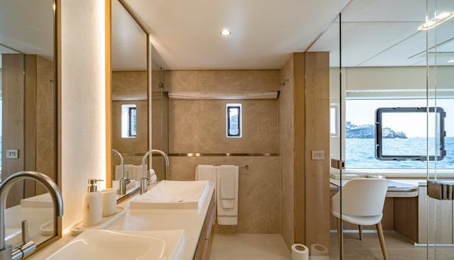 PETITE BELLE yacht for sale 35