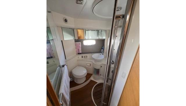 Elle yacht for sale 8