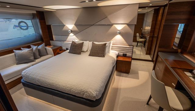 N2H2 yacht for sale 32