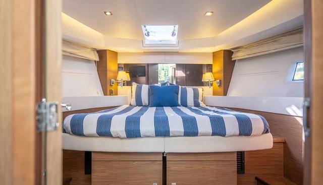 Bee's Knees yacht for sale 30