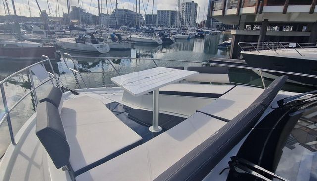 ALOUISE yacht for sale 20