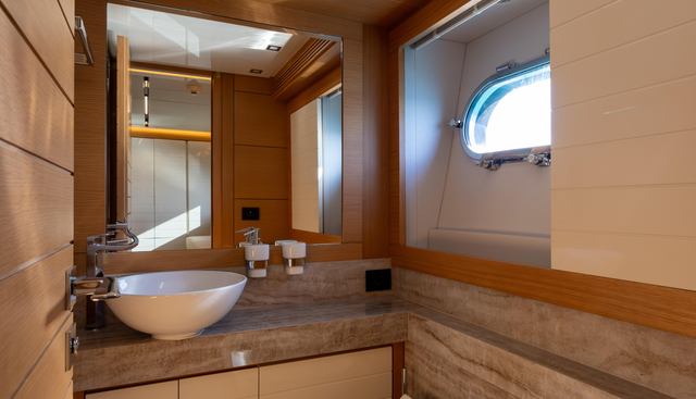 FILIPPETTI F100 yacht for sale 54