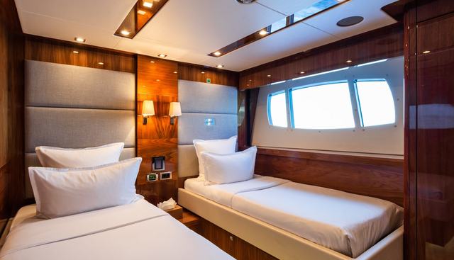 MAORO yacht for sale 14