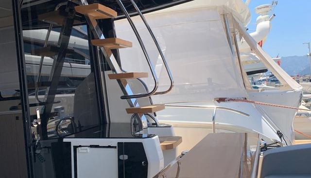 CRANCHI E52F EVOLUZIONE yacht for sale 7