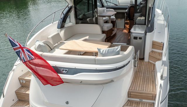 V50941 yacht for sale 2