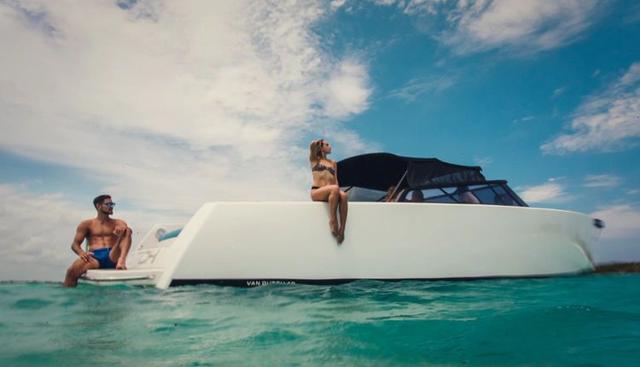 VANDUTCH 40 yacht for sale 10