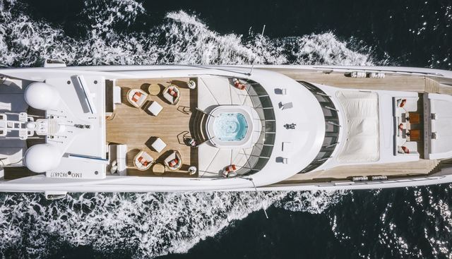Daisy D yacht for sale 29