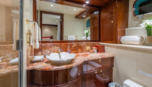 STARSHIP yacht for sale 39