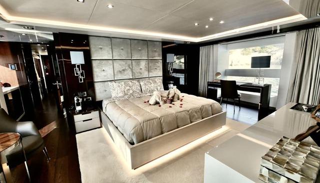 SURVIVOR 2 yacht for sale 12