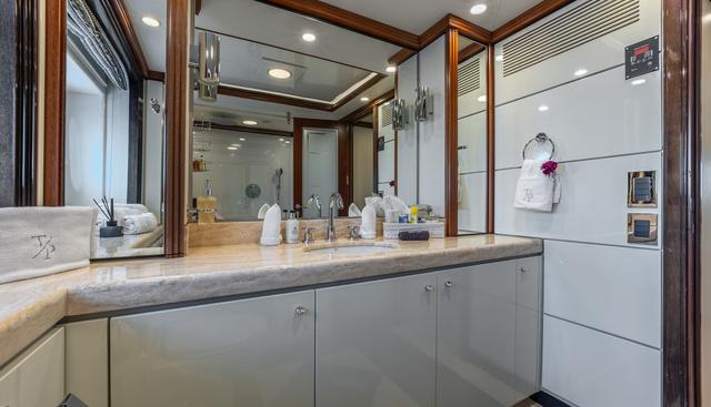 TITIAN PEARL yacht for sale 37