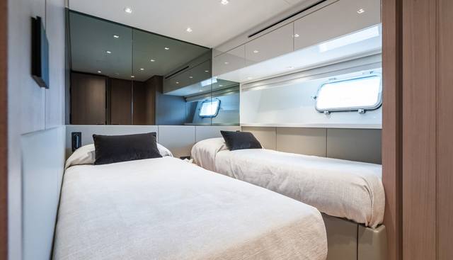 Fitline yacht for sale 39