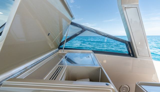 SPIN yacht for sale 25