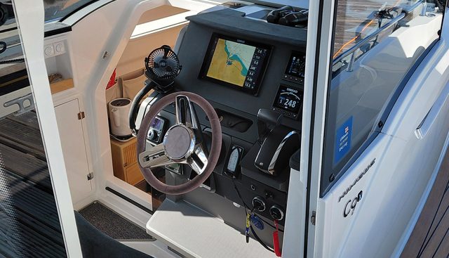 Endless Fun yacht for sale 38
