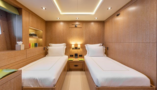 BELONGERS yacht for sale 37