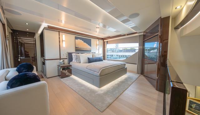 REUNION yacht for sale 13