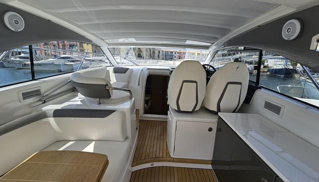 Bozzie yacht for sale 5