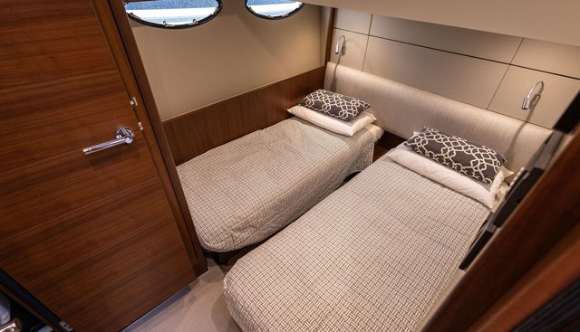 noname yacht for sale 29