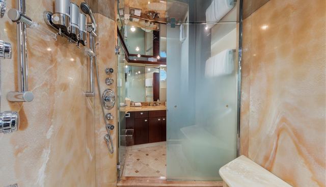 UNWINED yacht for sale 17