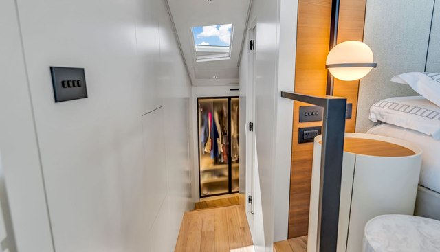 NOTYNOG yacht for sale 15
