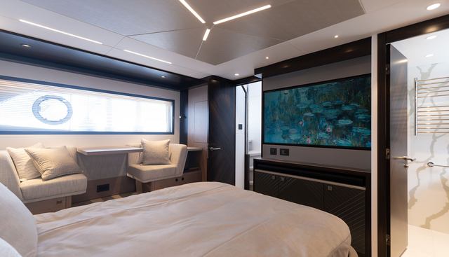 7252468 yacht for sale 33