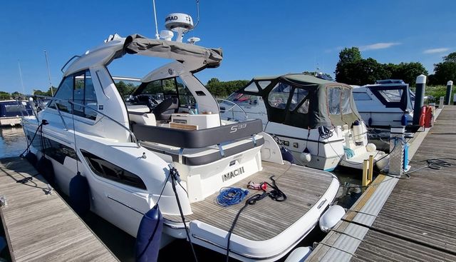 Mac II yacht for sale 5