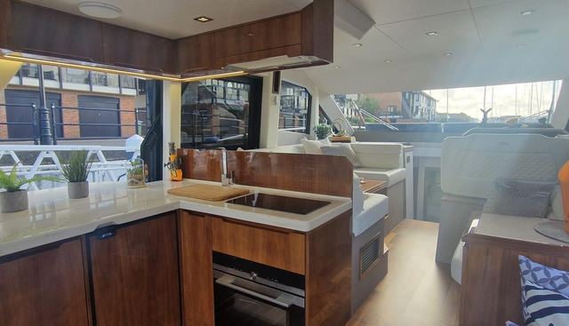 ALOUISE yacht for sale 22