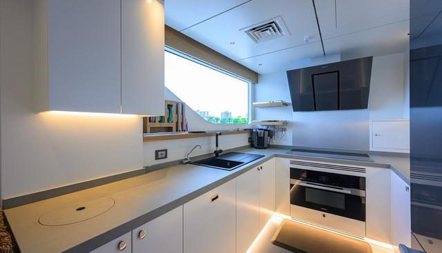 C3 yacht for sale 22