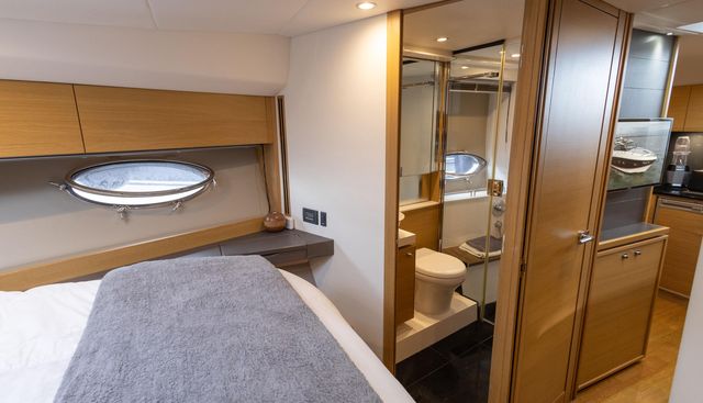 Viola III yacht for sale 75